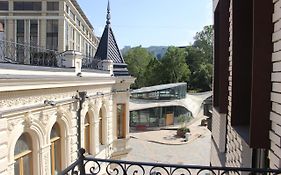 Orbeliani Apartment